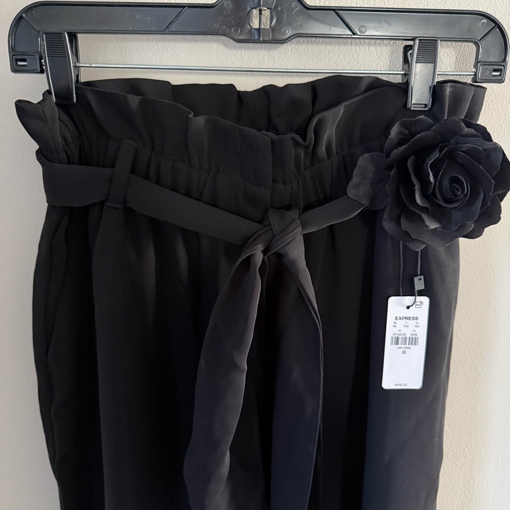 NWT Express High Waisted Pants - Picture 8 of 8